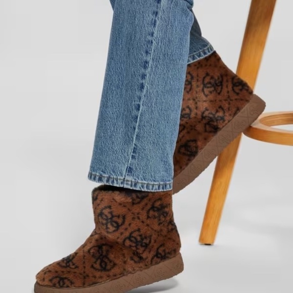 NEW Guess Womens United Quattro G Faux-Fur Booties Brown Size 7 - Picture 1 of 10